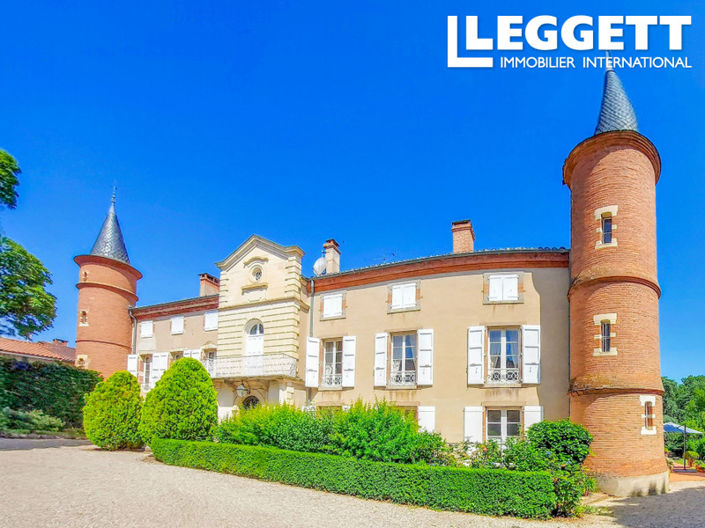 Image No.2-7 Bed Chateaux for sale