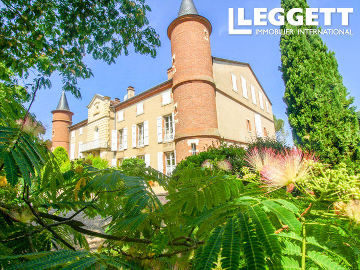 Image No.4-7 Bed Chateaux for sale