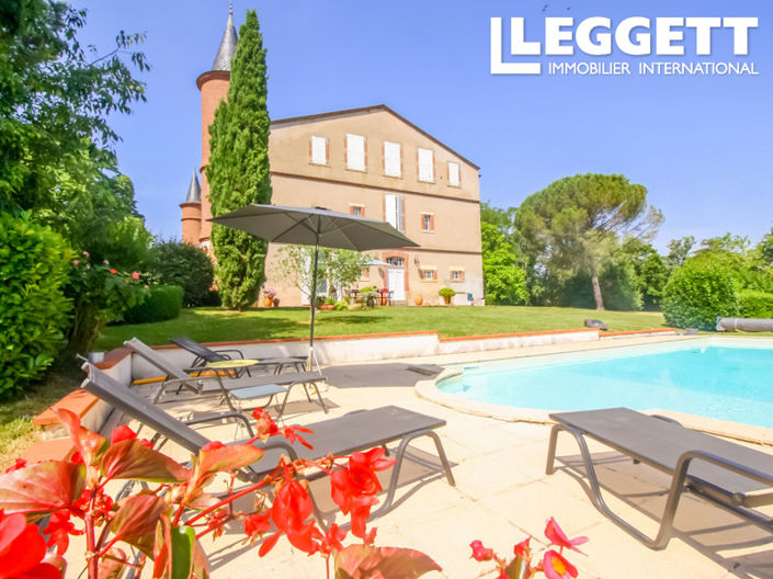 Image No.5-7 Bed Chateaux for sale