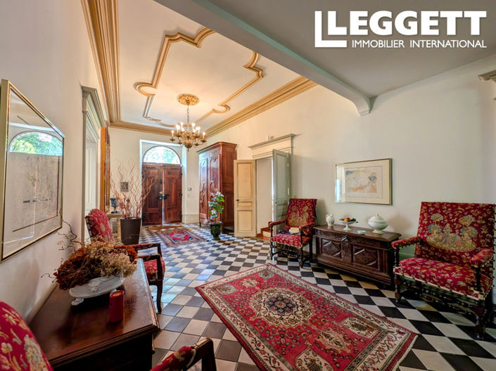 Image No.6-7 Bed Chateaux for sale