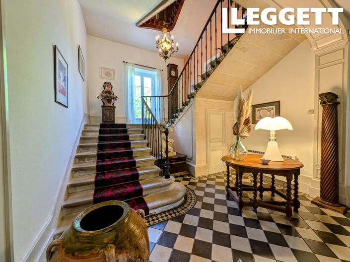 Image No.5-7 Bed Chateaux for sale