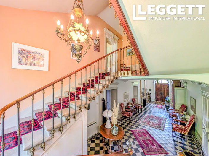 Image No.9-7 Bed Chateaux for sale