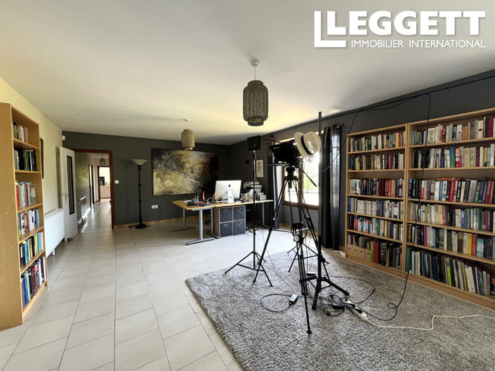 Image No.4-4 Bed House for sale