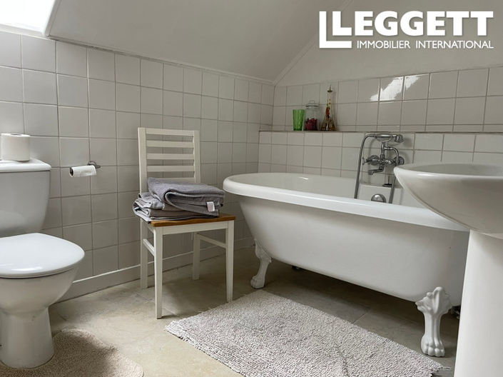 Image No.7-2 Bed House for sale