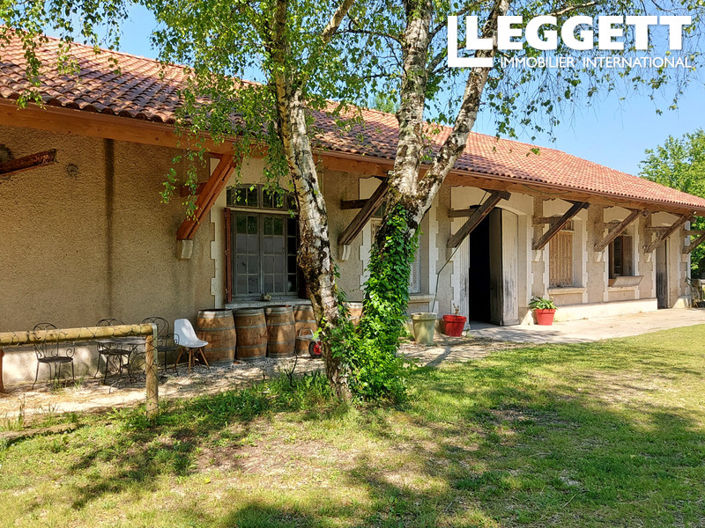 Image No.9-Maison de 5 chambres à vendre à Charente