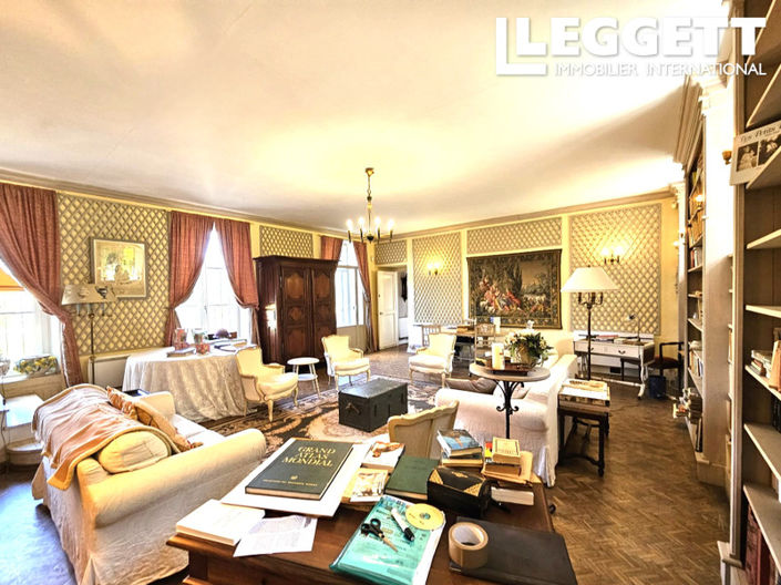 Image No.10-13 Bed Chateaux for sale