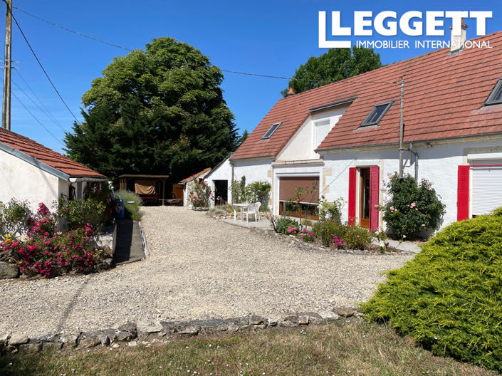 Image No.2-4 Bed House for sale