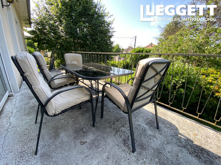 Image No.8-3 Bed House for sale