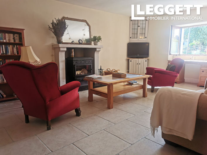 Image No.2-4 Bed House for sale