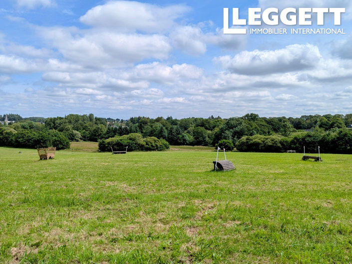 Image No.8-7 Bed House for sale