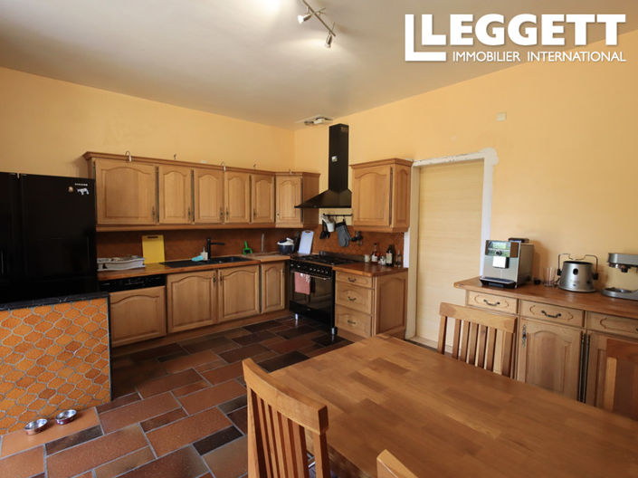 Image No.7-5 Bed House for sale