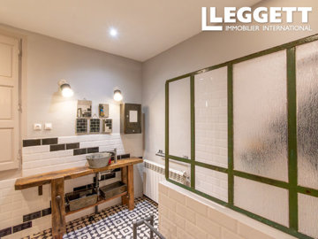 ahr0chm6ly9jzg4uagvzdglhlmltbw8vaw1hz2uvvevom