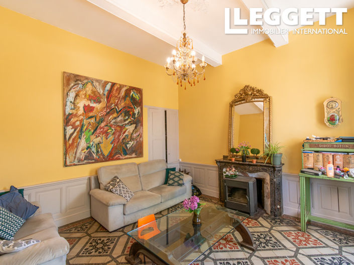 Image No.6-9 Bed House for sale