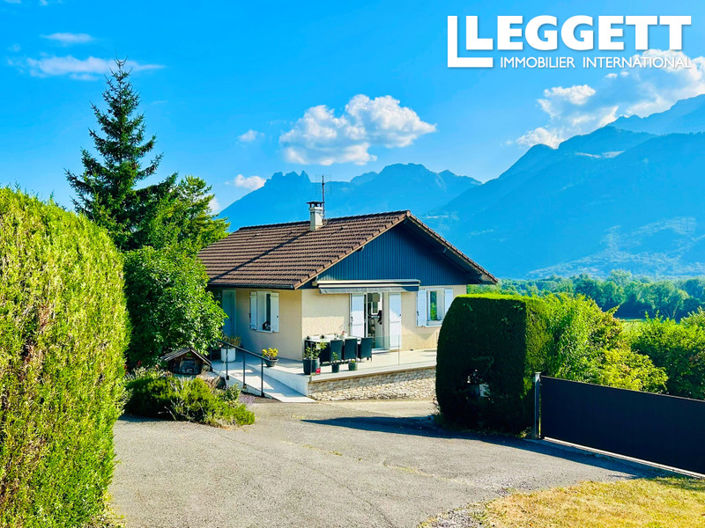 Image No.1-4 Bed House for sale