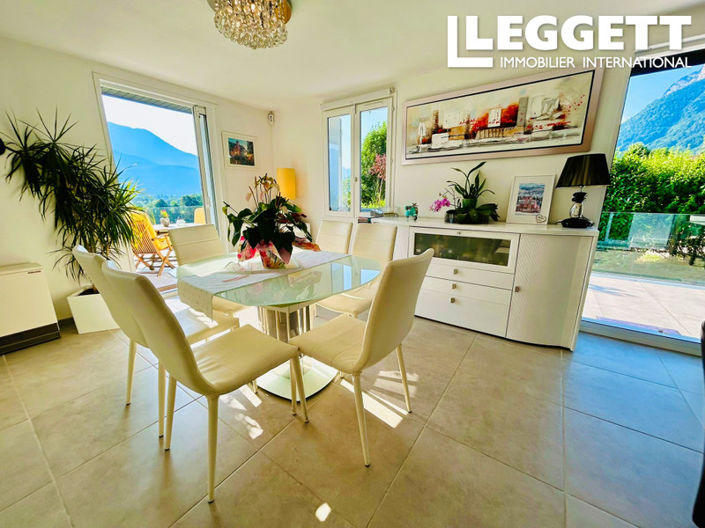 Image No.3-4 Bed House for sale