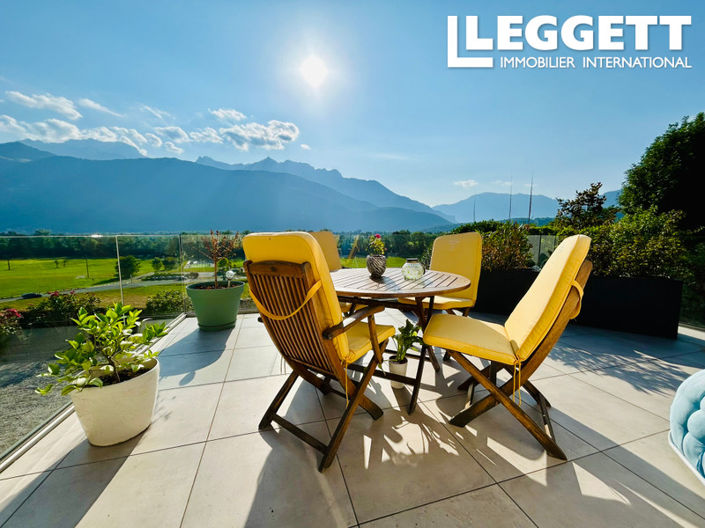 Image No.8-4 Bed House for sale