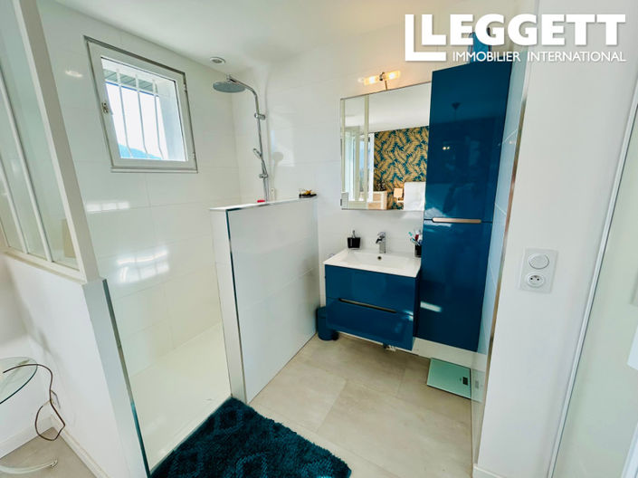 Image No.9-4 Bed House for sale