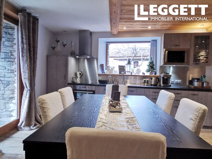 Image No.3-5 Bed House for sale