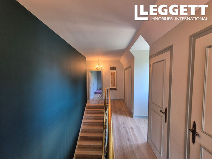 Image No.7-6 Bed House for sale