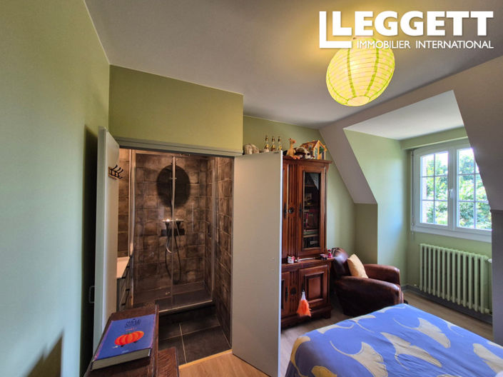 Image No.9-6 Bed House for sale