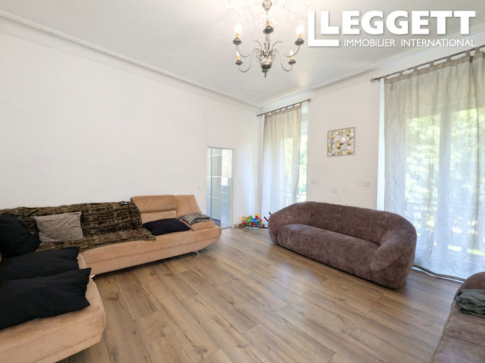 Image No.4-5 Bed House for sale