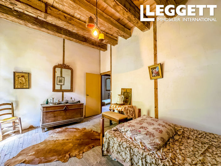 Image No.9-4 Bed Chateaux for sale