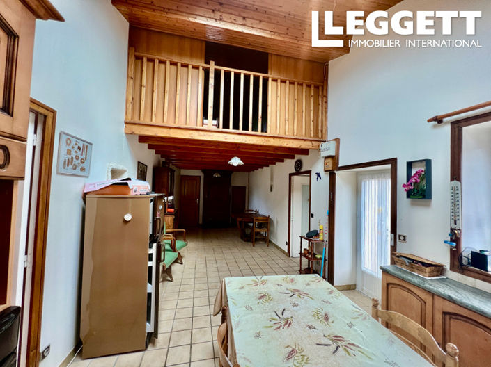 Image No.4-2 Bed House for sale