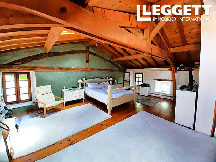 Image No.6-7 Bed House for sale