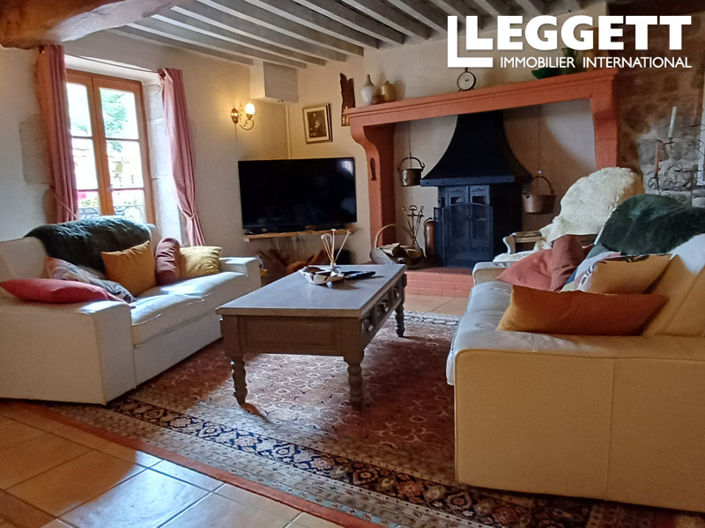 Image No.6-6 Bed House for sale