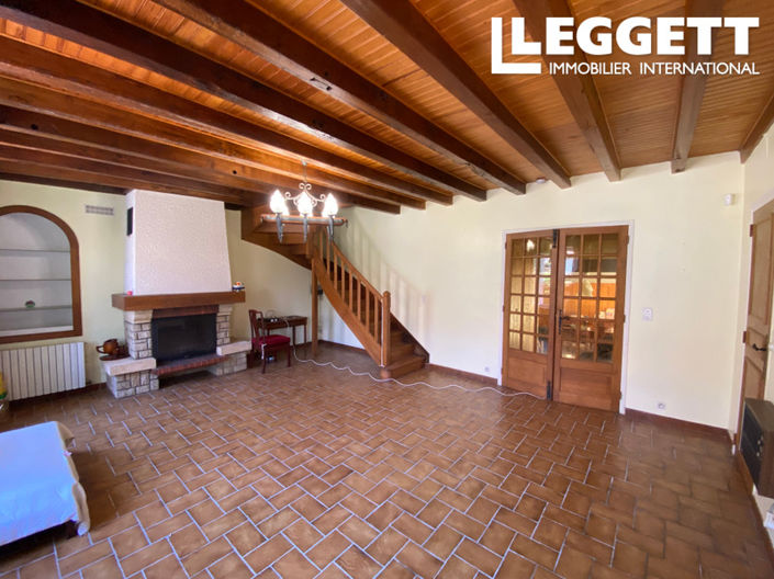 Image No.6-5 Bed House for sale