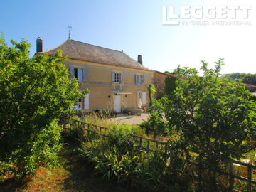 Maison de 3 chambres à vendre à Brettes