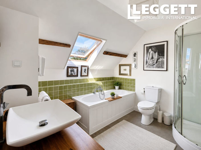 Image No.8-3 Bed House for sale