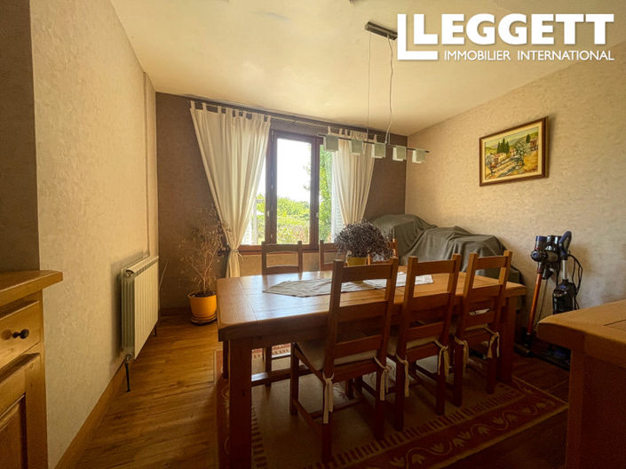 Image No.6-4 Bed House for sale