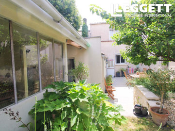 1 - Saint-Jean-d'Angély, Maison