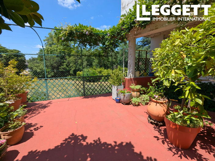 Image No.2-4 Bed House for sale