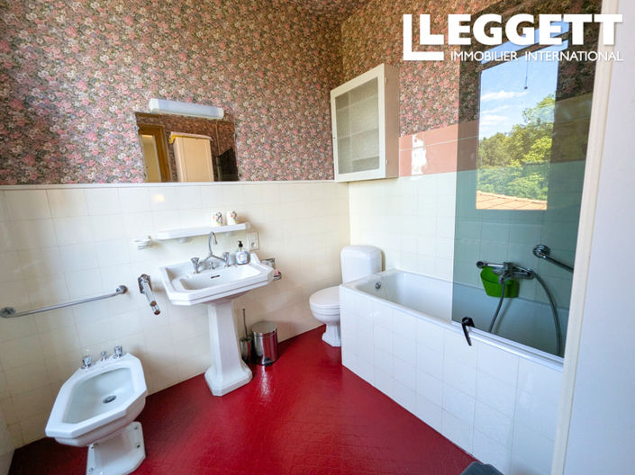 Image No.8-4 Bed House for sale