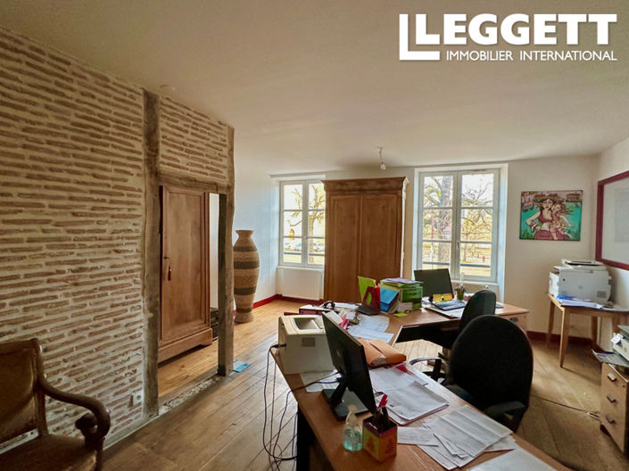 Image No.3-6 Bed House for sale