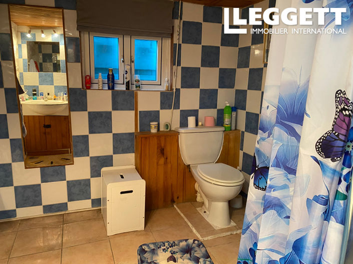 Image No.8-2 Bed House for sale