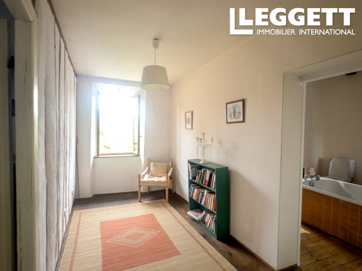 Image No.9-4 Bed House for sale