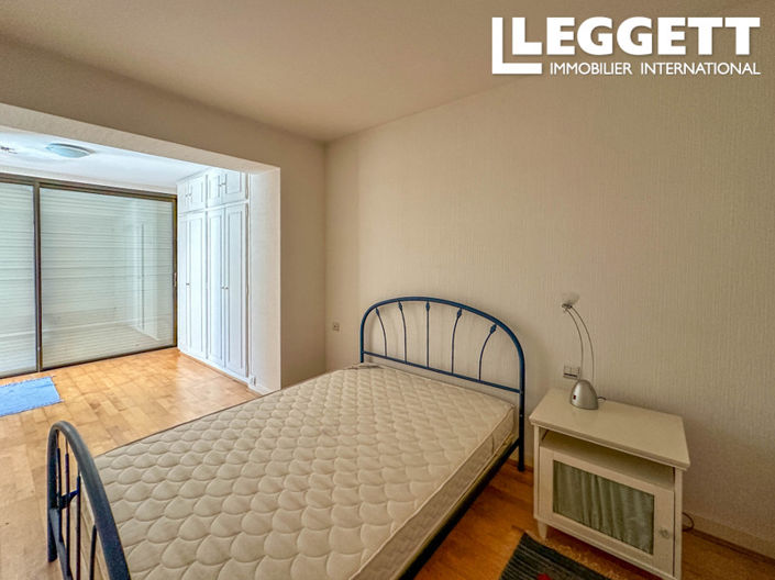 Image No.8-3 Bed House for sale