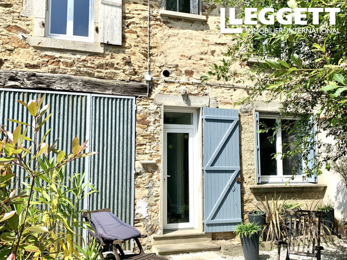 Image No.1-4 Bed House for sale