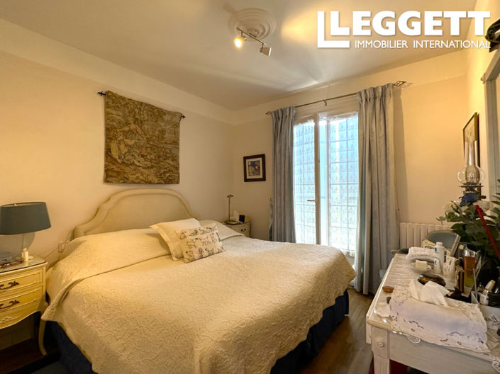 Image No.6-3 Bed House for sale