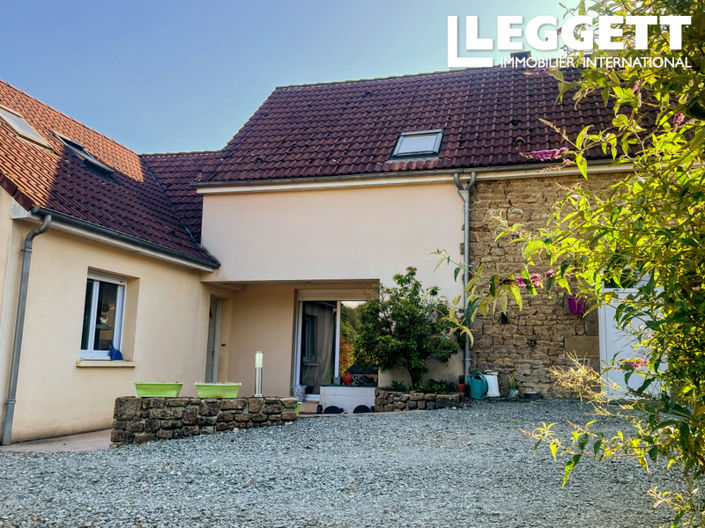 Image No.1-4 Bed House for sale