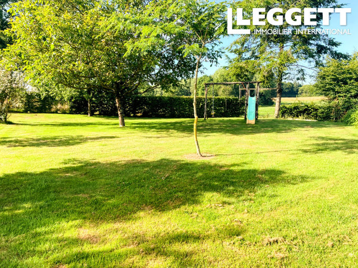 Image No.10-4 Bed House for sale