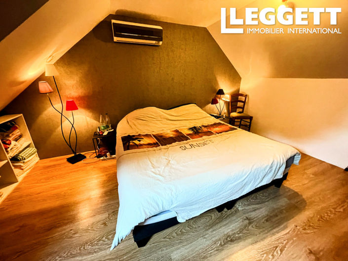 Image No.7-4 Bed House for sale