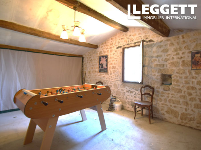 Image No.10-6 Bed House for sale