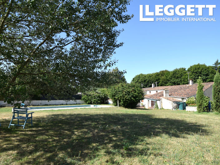 Image No.1-6 Bed House for sale