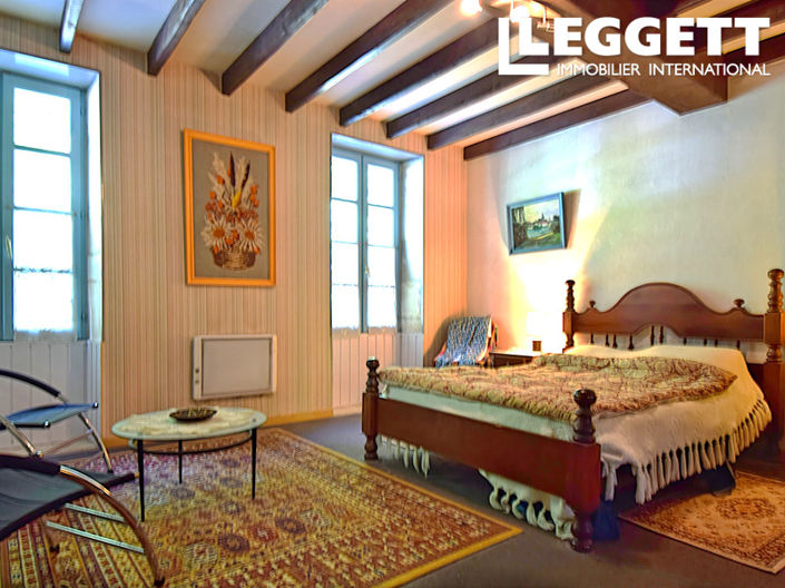 Image No.6-6 Bed House for sale