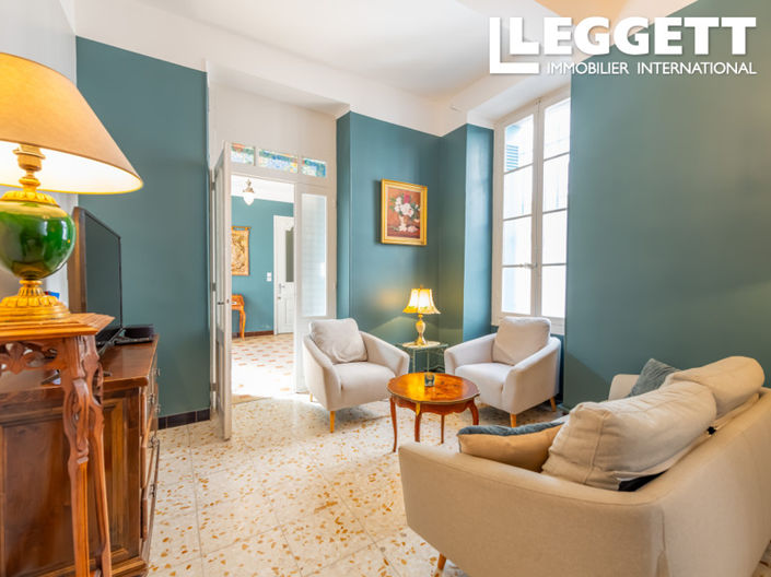 Image No.7-8 Bed Commercial for sale