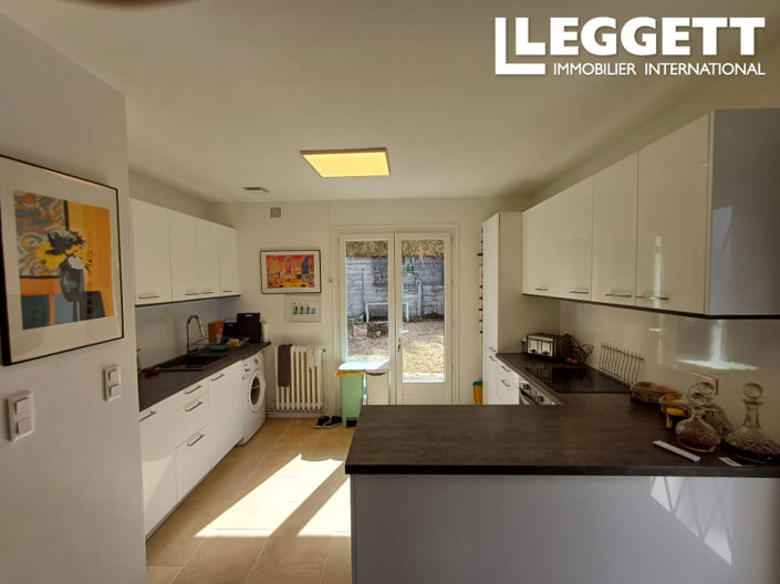 Image No.6-5 Bed House for sale